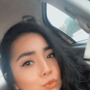 Meet your Posher, Adriana